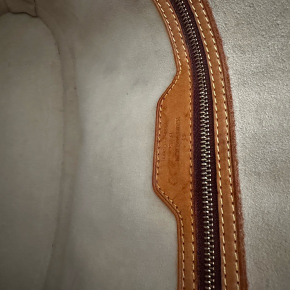 Louis Vuitton Babylone Monogram Canvas Tote - Picture 7 of 11